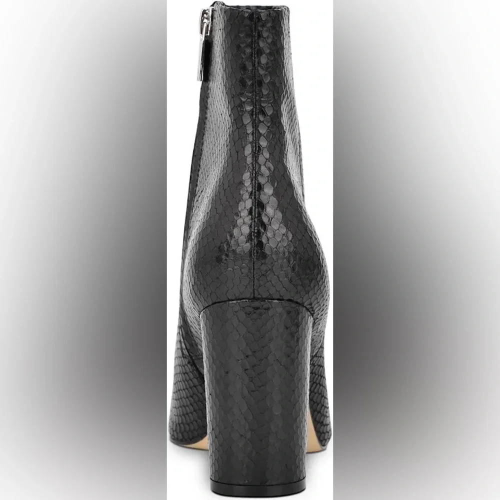 NIB Marc Fisher ULANI2 HEELED BOOTIE